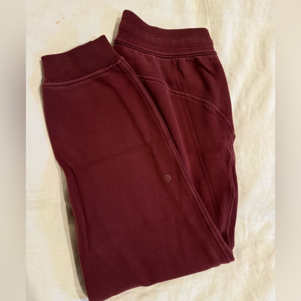 Lululemon scuba sweats sz 8
